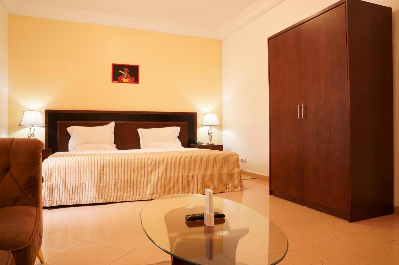Le Feto Otel Dakar Dış mekan fotoğraf